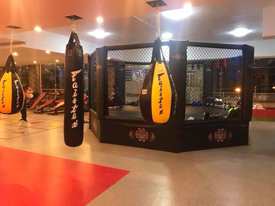 phòng tập Rocky Fitness Center