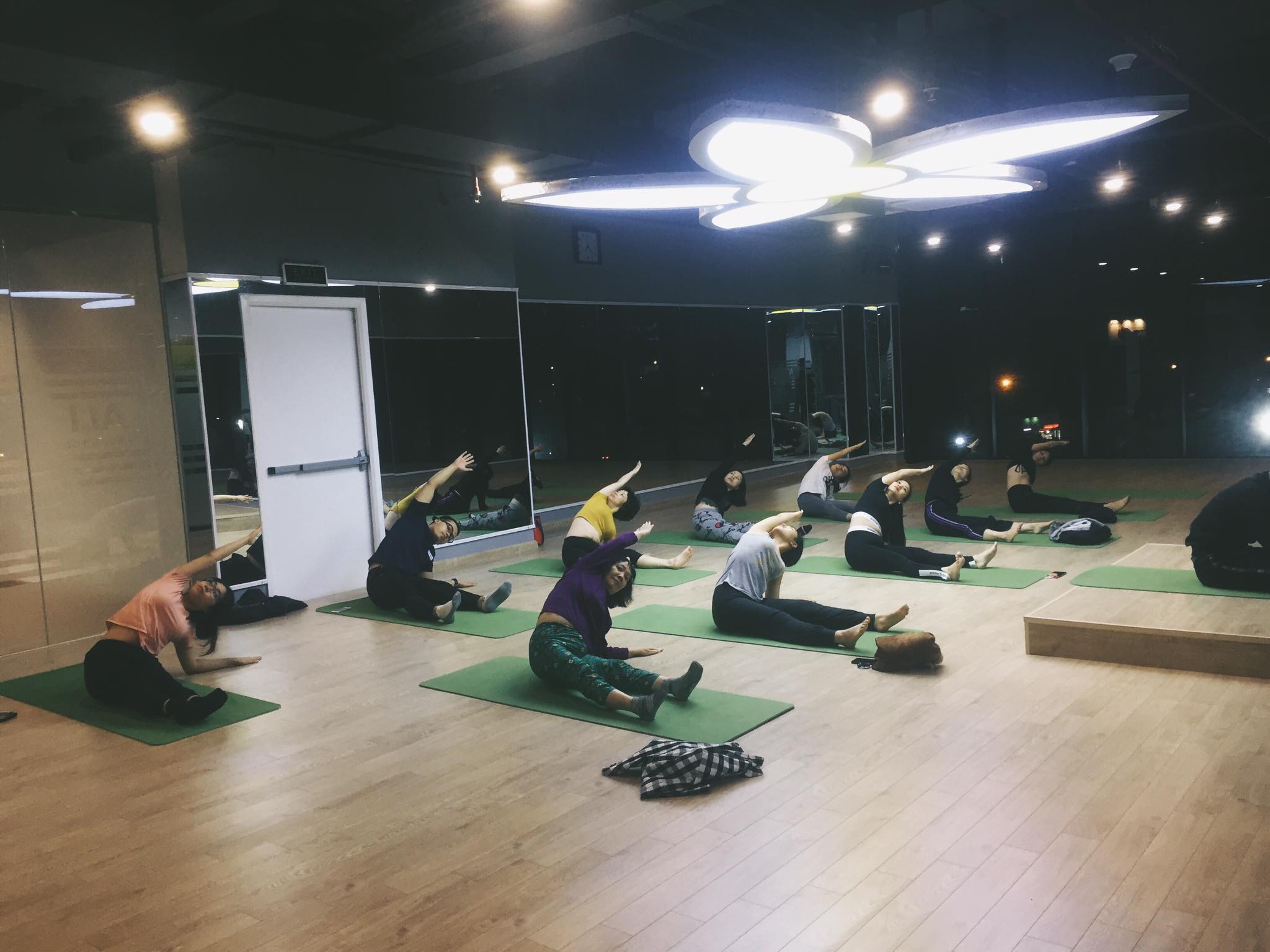 phòng tập yoga quận nam từ liêm